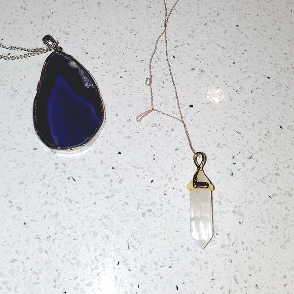 10k Gold, Cryatal Quartz Chakra Necklace - Picture 5 of 8